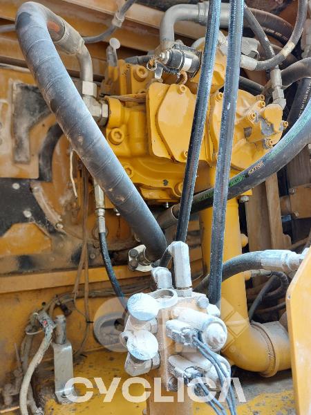 Eskavatorë me Zinxhirë  352F KBP00### - 6
