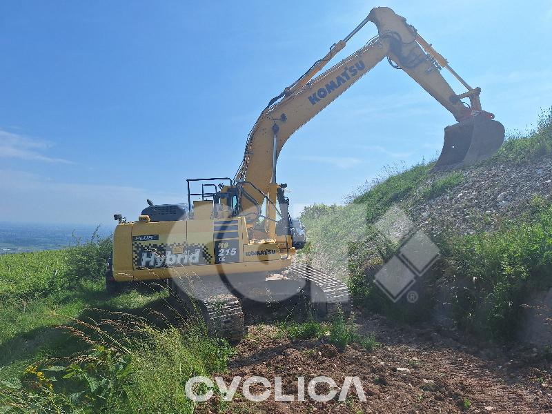 Ровокопачи-гасеничари  HB215 2152### - 3