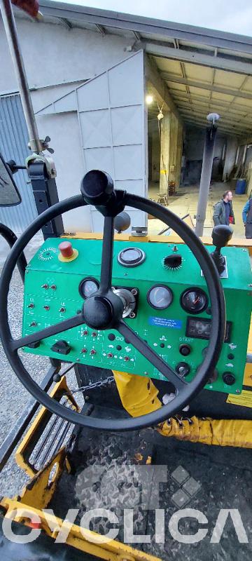 Pavimentazione  F8W 678### - 15