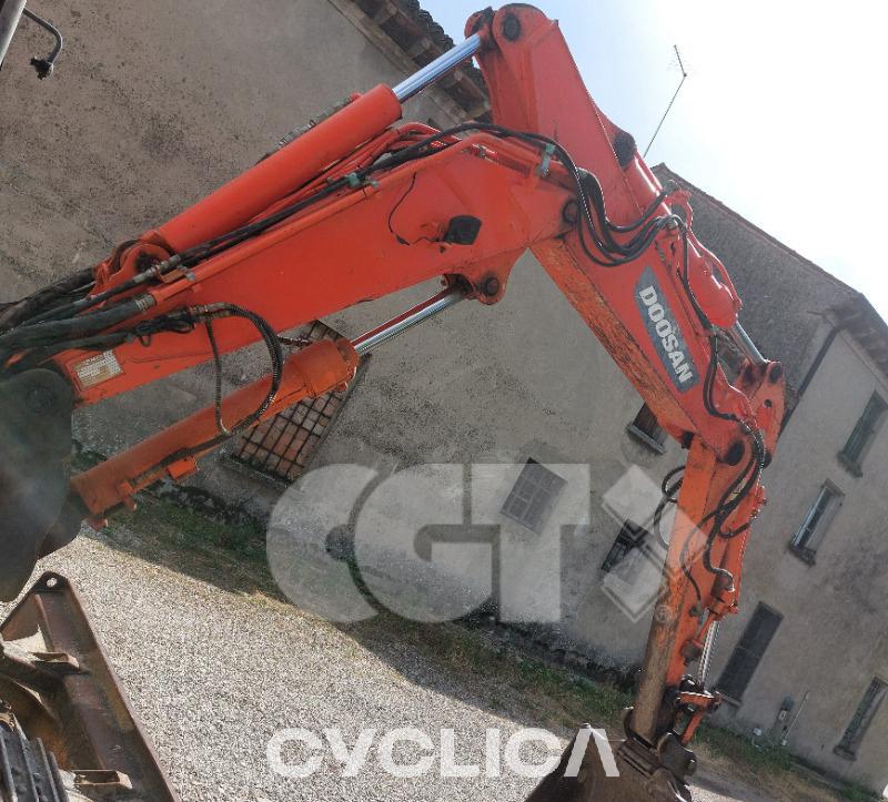 Pelles sur chenilles  KX57 50### - 13