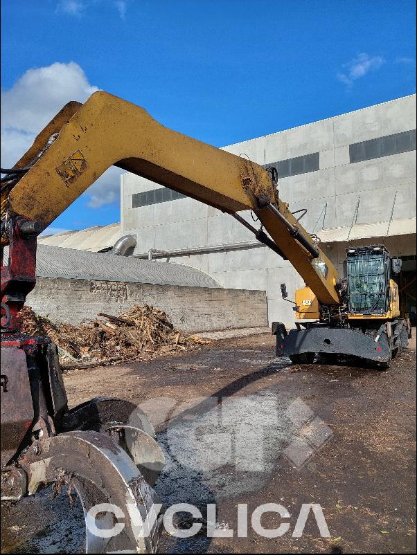 Pelles sur pneus  MH 3024 FB500### - 2