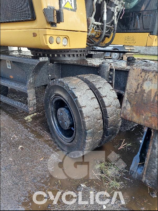 Pelles sur pneus  MH3026 FB900### - 8
