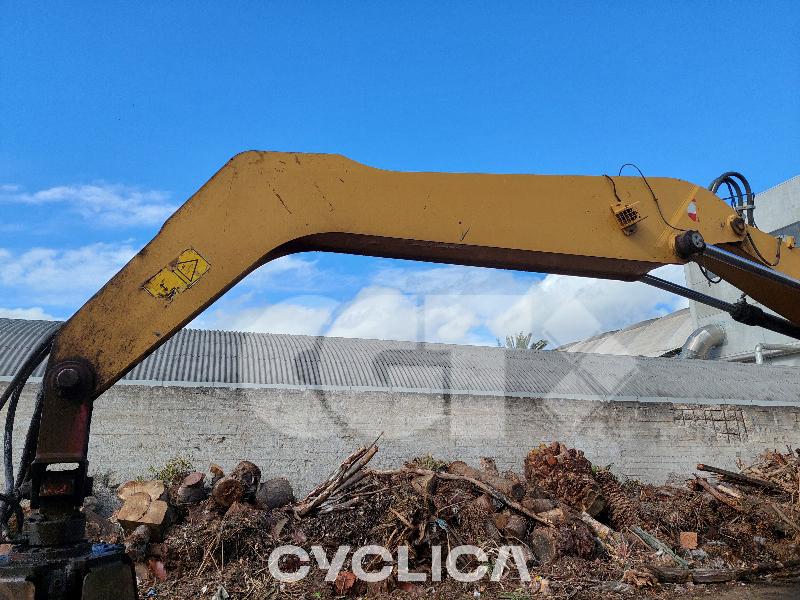 Pelles sur pneus  MH3026 FB900### - 12