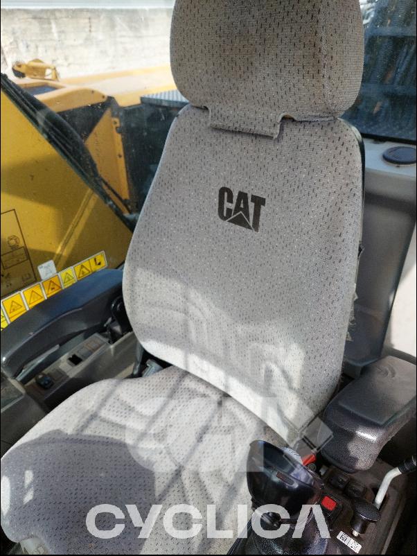 Pelles sur pneus  MH3026 FB900### - 13