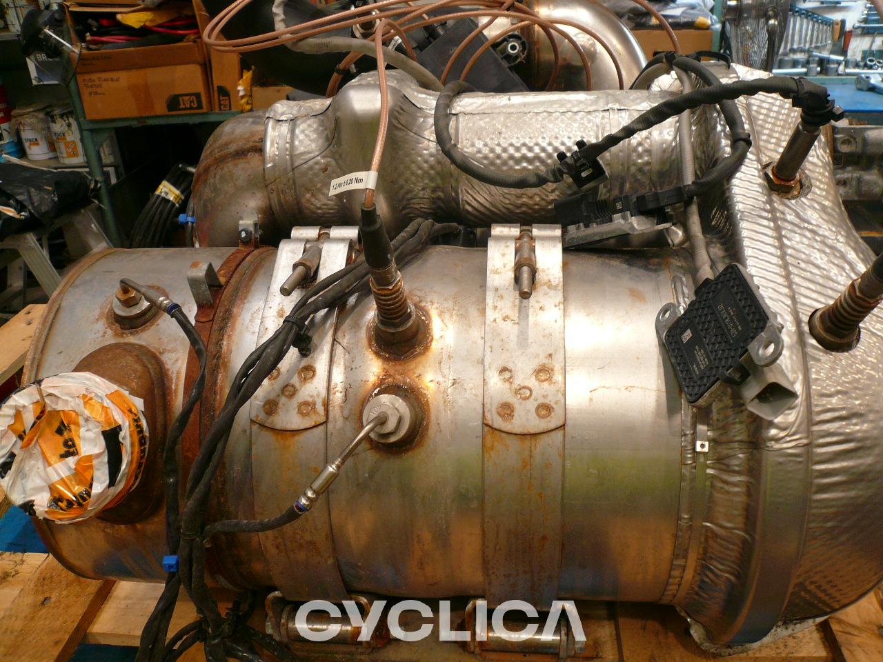 Moteur  323L 5598246 - 2