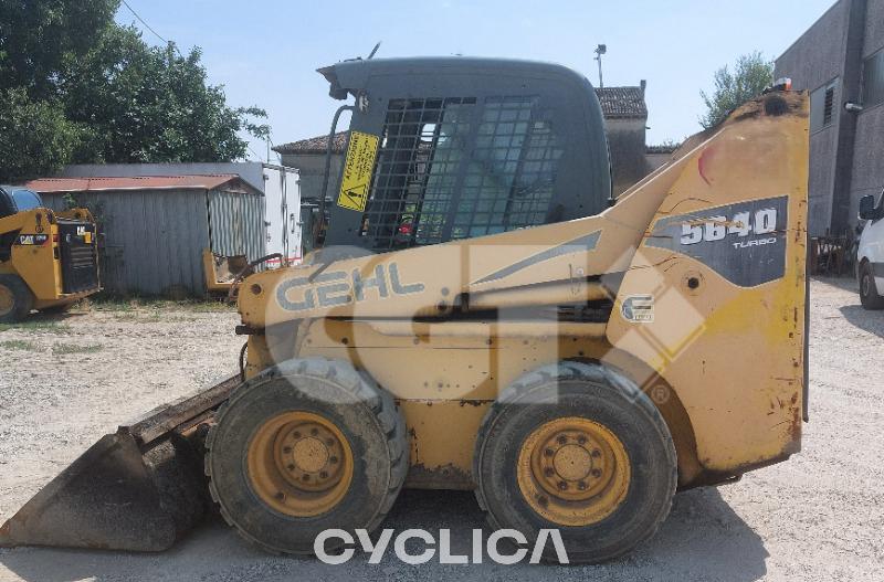 Повеќетеренски мини натоварувачи  SL5640 J00511575 - 4
