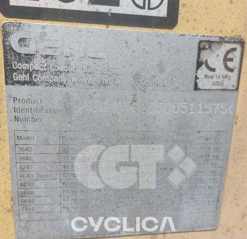 Повеќетеренски мини натоварувачи  SL5640 J00511575 - 13