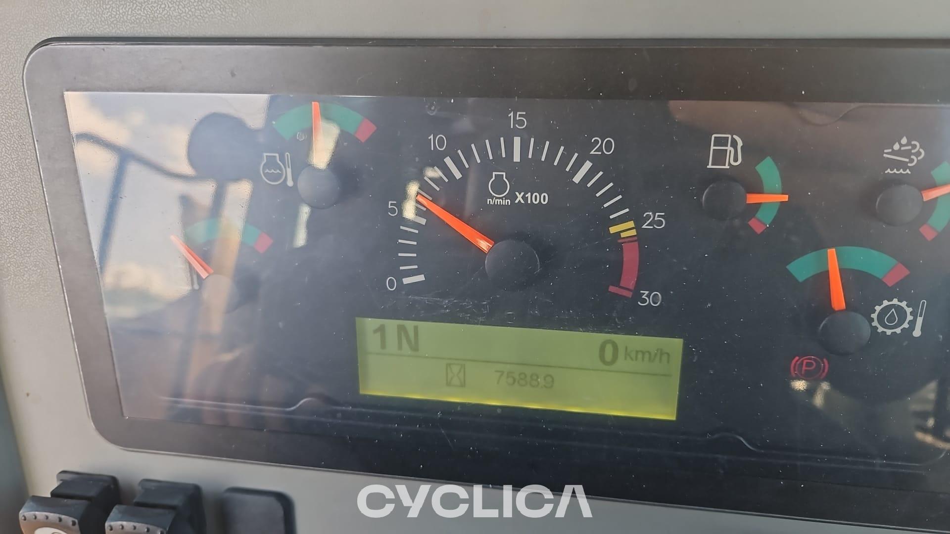 Натоварувачи на тркала  950GC M5T01448 - 3