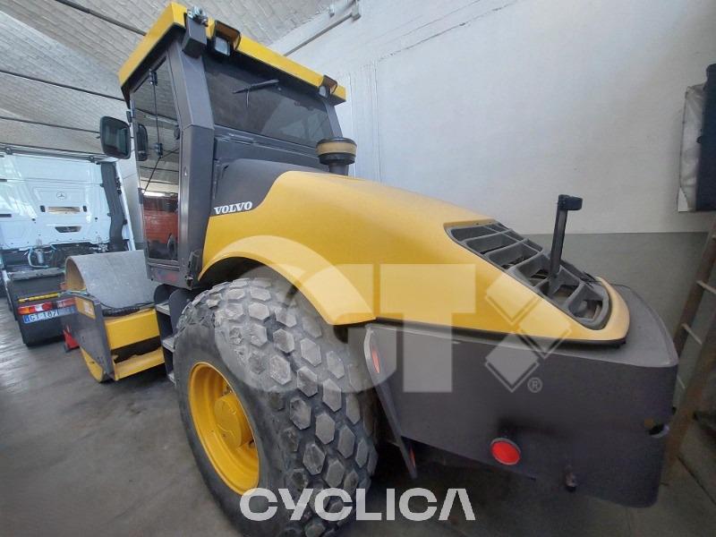 Компактори  SD122D 197### - 4