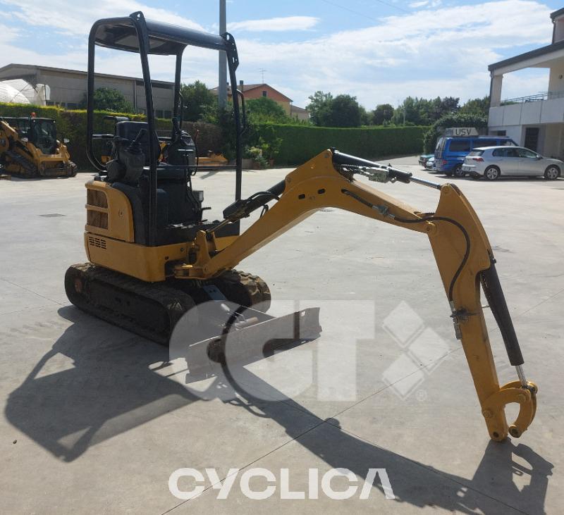 Bageri gusjeničari  301.7D LJD02974 - 3