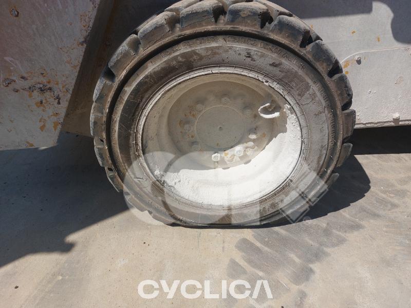 Повеќетеренски мини натоварувачи  226D3 EK502089 - 5