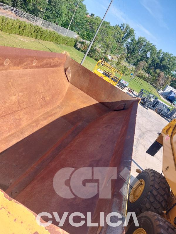 Дампери и зглобни камиони  730 3T300297 - 7