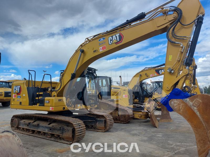 Ровокопачи-гасеничари  320GC LN YTF10047 - 1