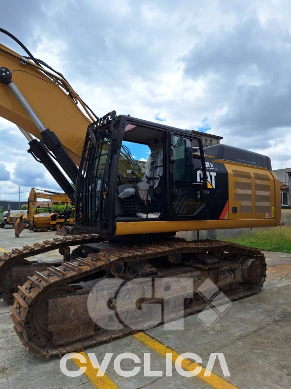 Ровокопачи-гасеничари  352F NDC80252 - 3
