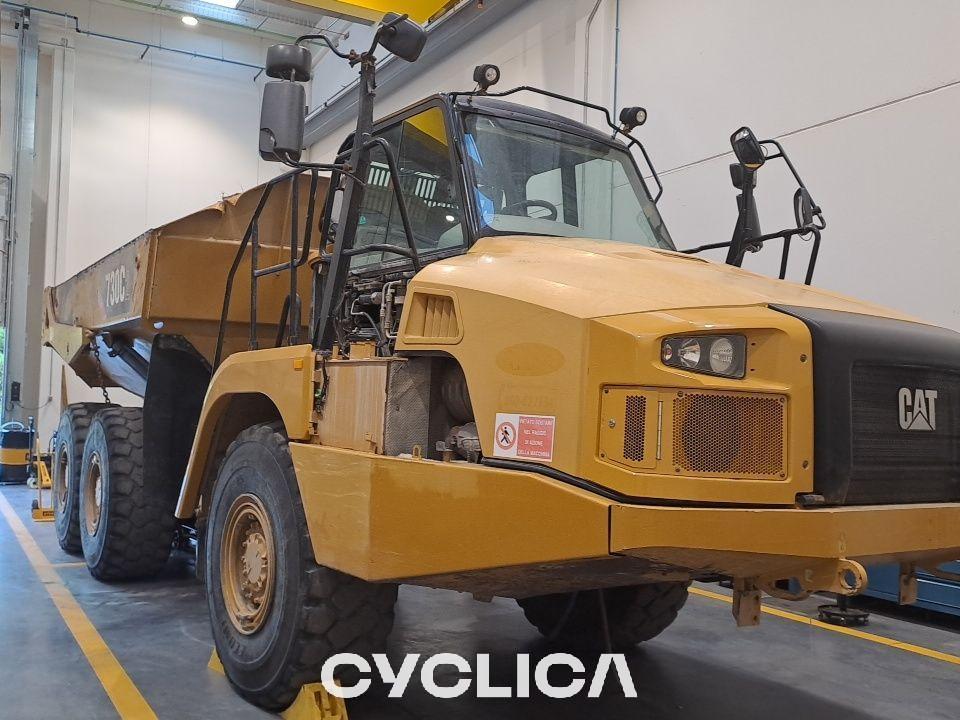 Dumpers e caminhões articulados  730C2 2T400999 - 1