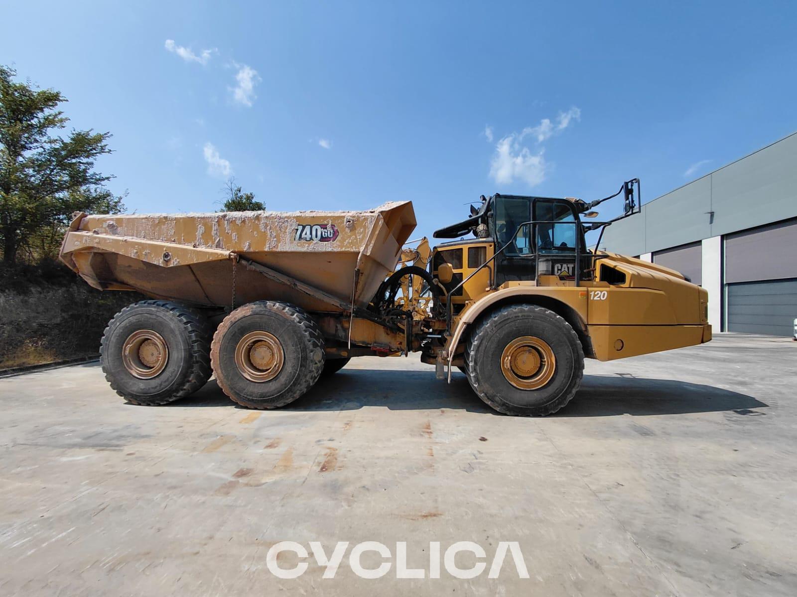 Dumpers e caminhões articulados  740GC 3T805693 - 2