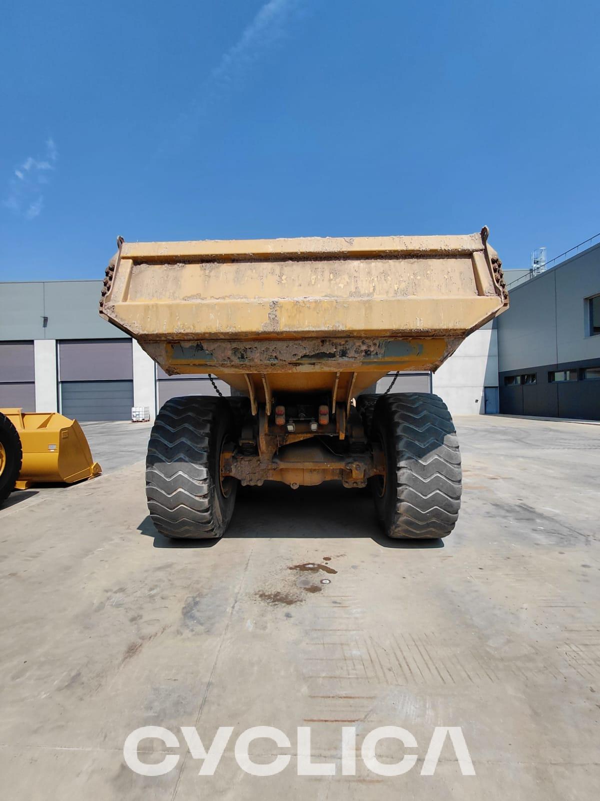 Dumpers e caminhões articulados  740GC 3T805693 - 4