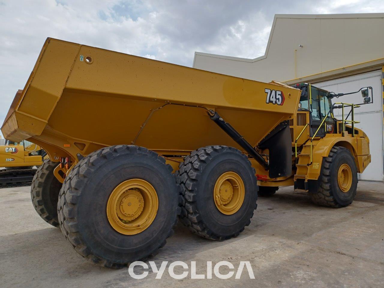 Kiperi i zglobni kamioni  745 3T602847 - 3