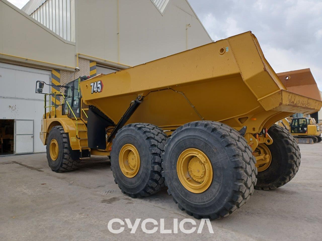 Kiperi i zglobni kamioni  745 3T602847 - 4
