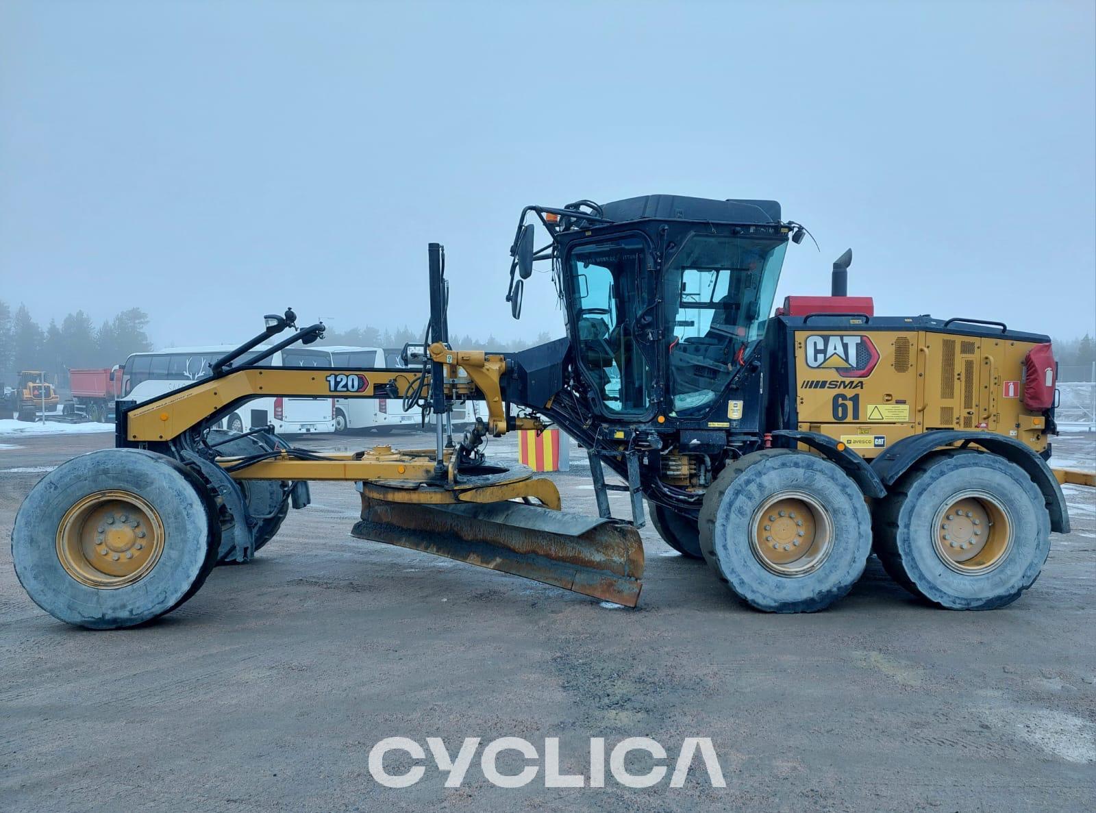 Motor graders  120 Y9C00975 - 1
