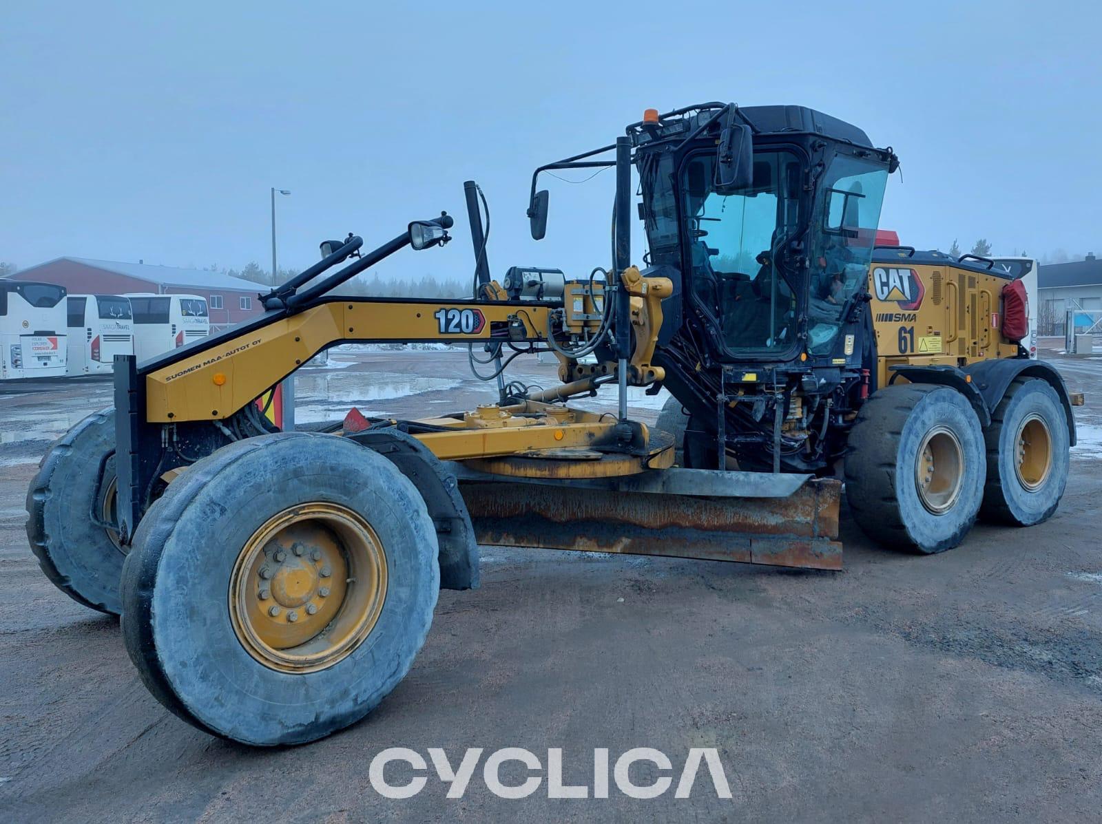 Motor graders  120 Y9C00975 - 2
