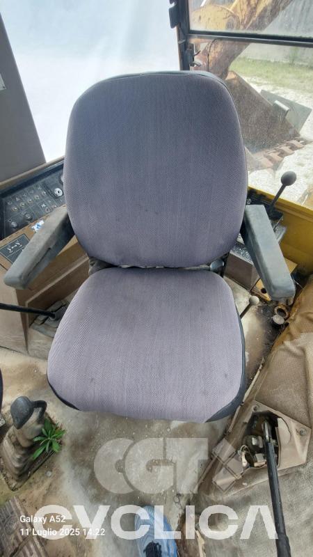 Ngarkues/Gërmues me Rrota  428 6TC09### - 8