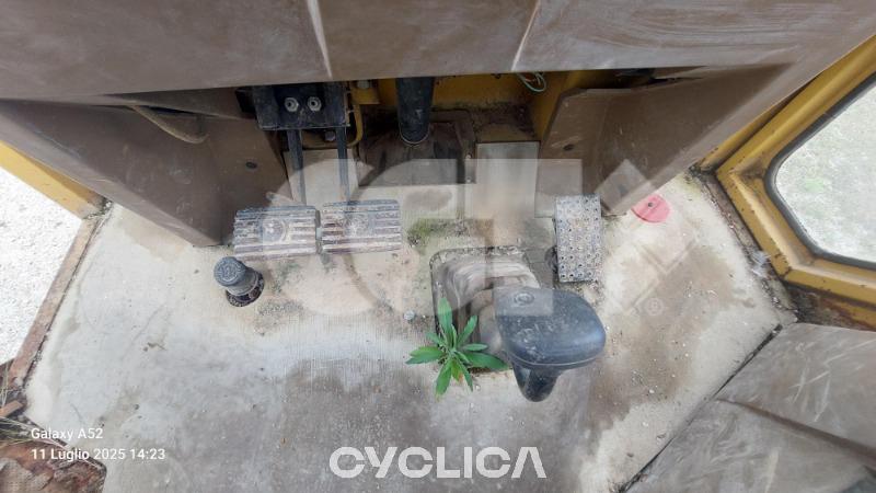Ngarkues/Gërmues me Rrota  428 6TC09### - 10