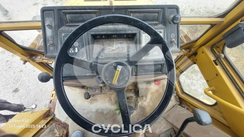 Ngarkues/Gërmues me Rrota  428 6TC09### - 11