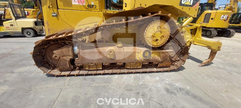 Buldozere dhe Traktorë me zinxhirë  D6T 2B300267 - 5