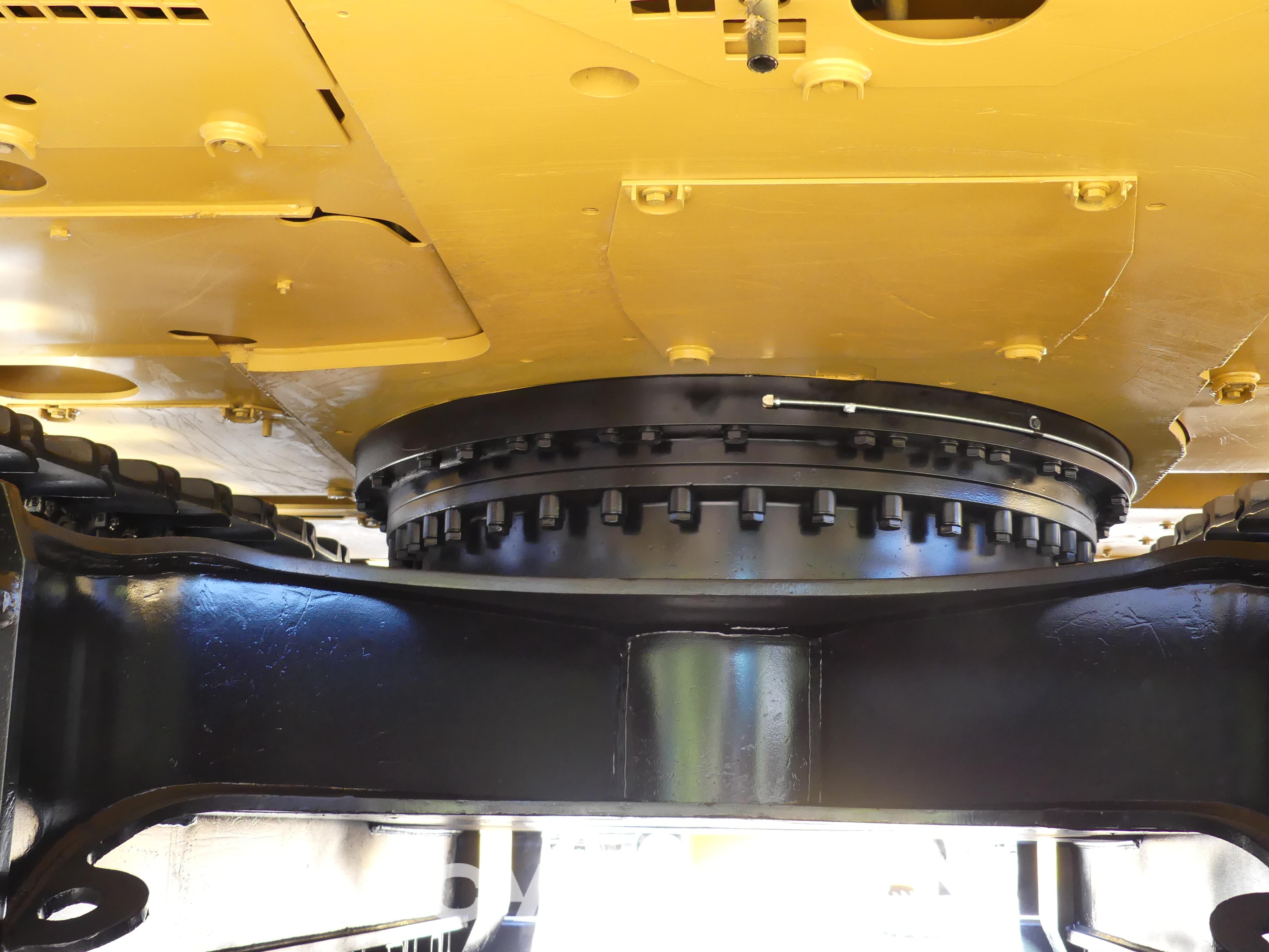 Escavadora de rastos  323-07N KPE00205 - 17