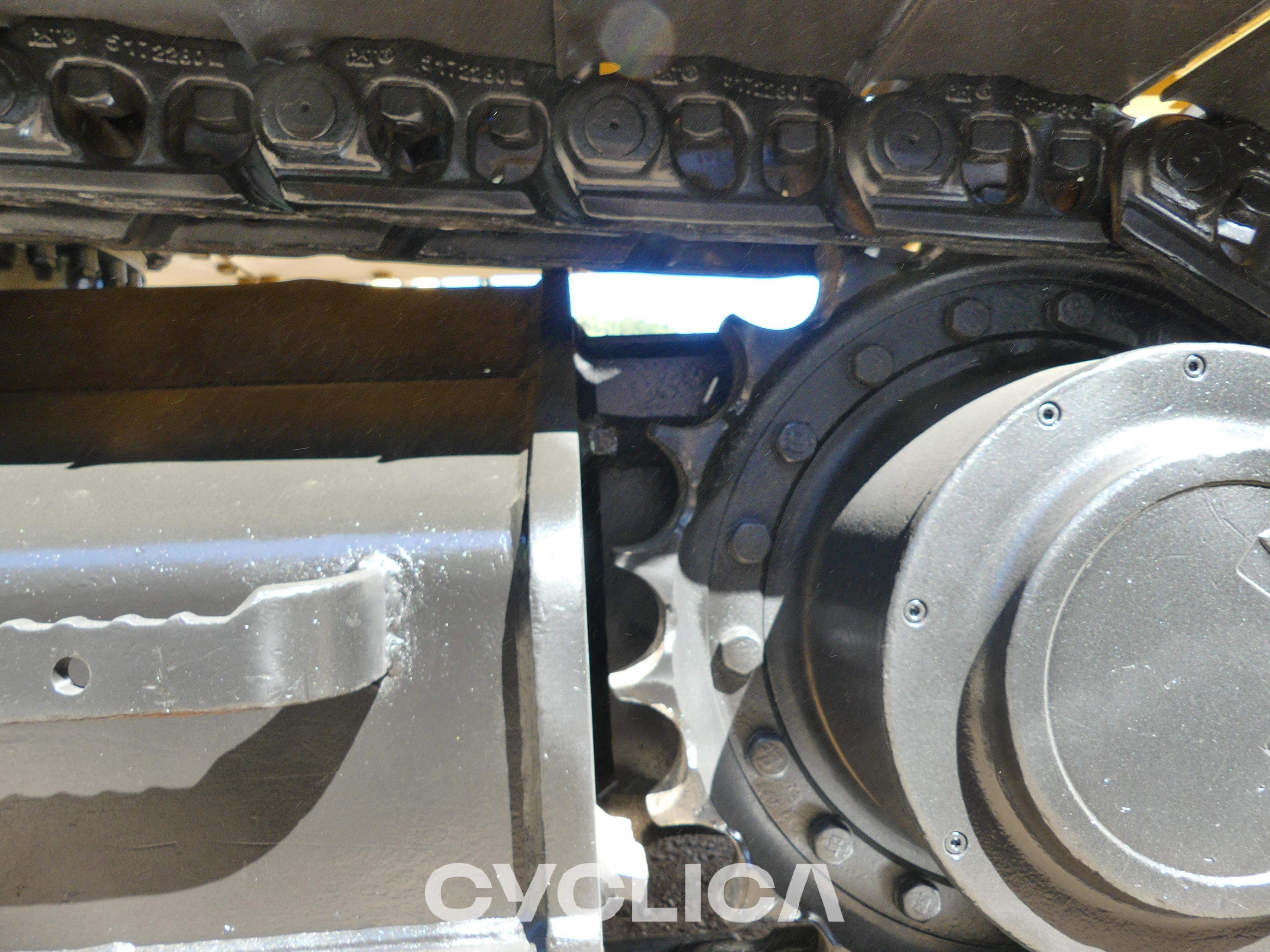 Escavadora de rastos  323-07N KPE00205 - 16