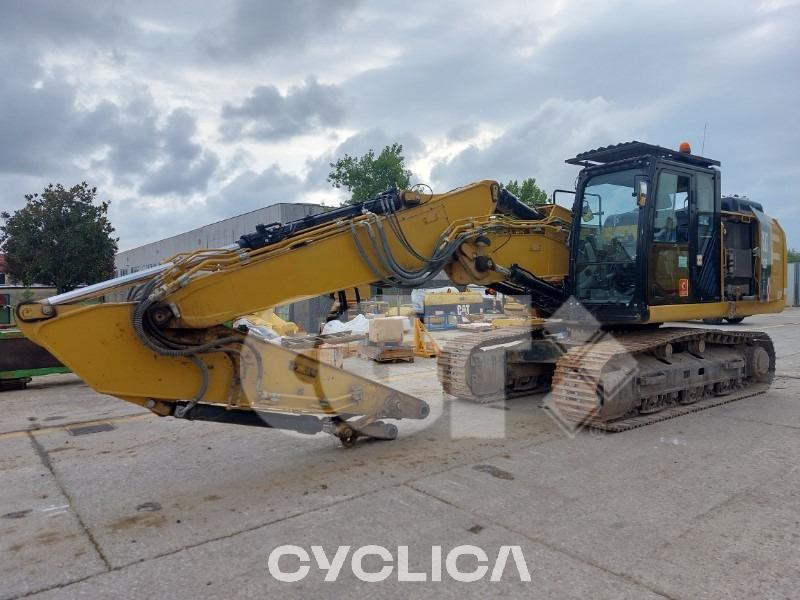 Escavadora de rastos  323F SA FA210187 - 1