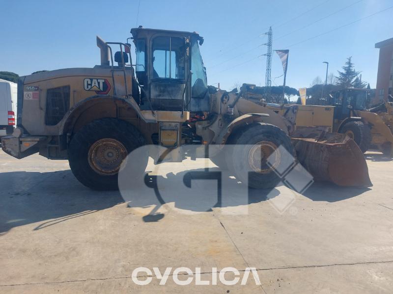Pás Carregadoras de Rodas  950GC M5T03883 - 2