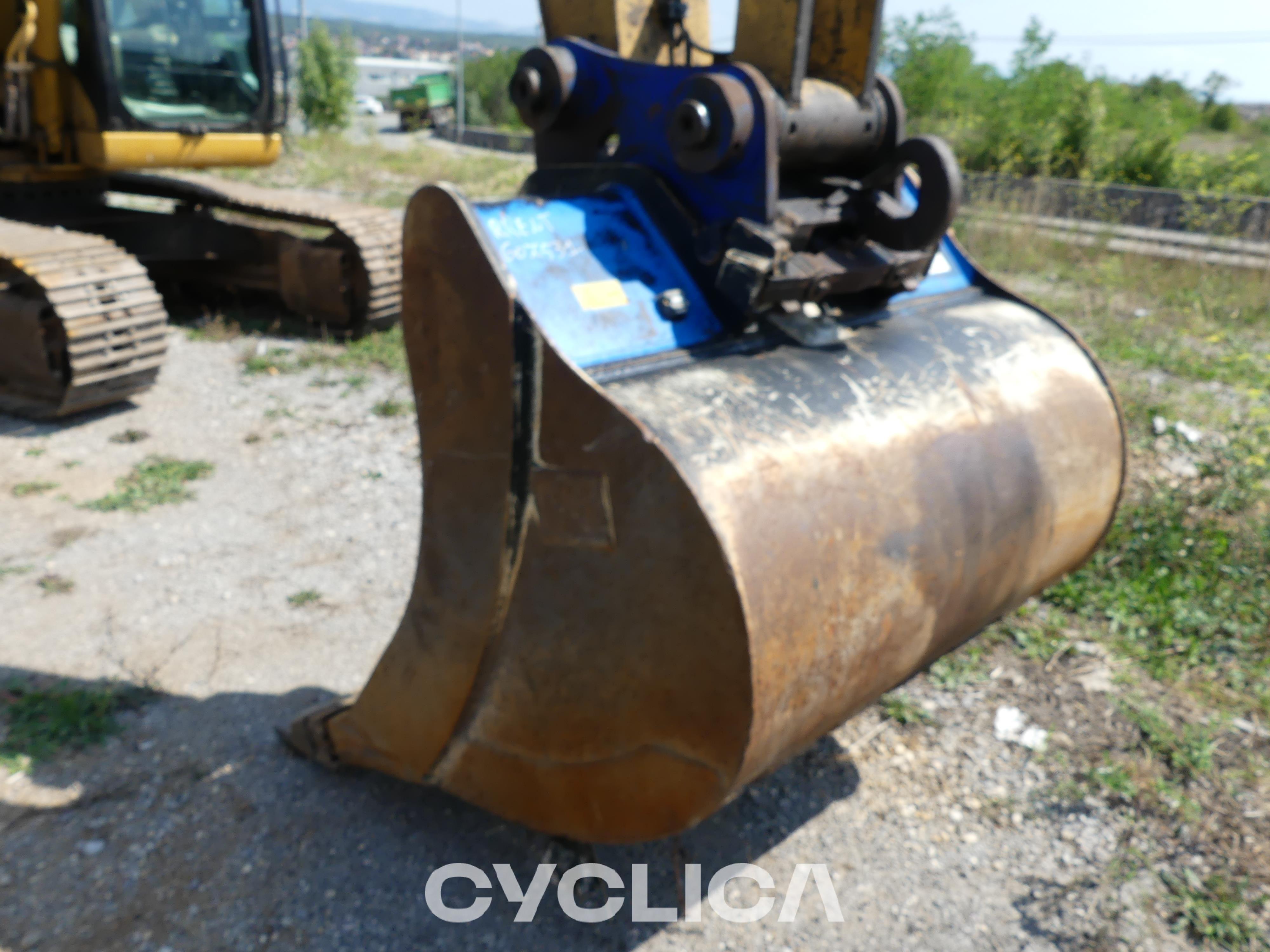 Bagri goseničarji  319C LN [KGL] KGL00286 - 15
