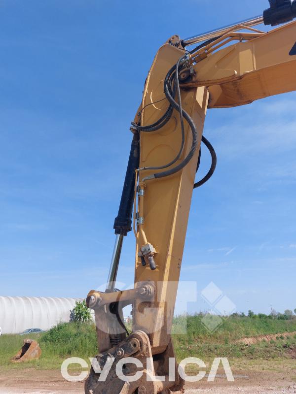 Crawler excavators  336E TMZ00### - 17