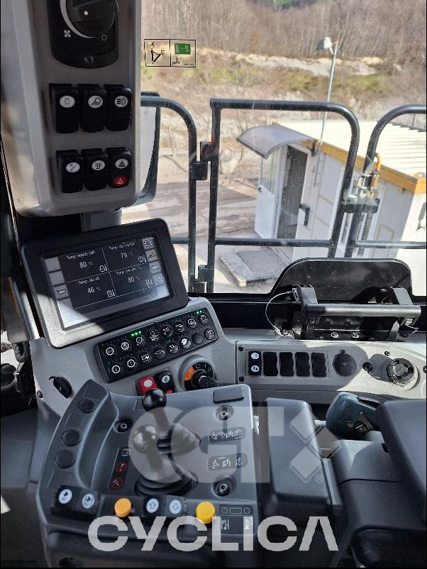 Wheel loaders  988K TWX01### - 20