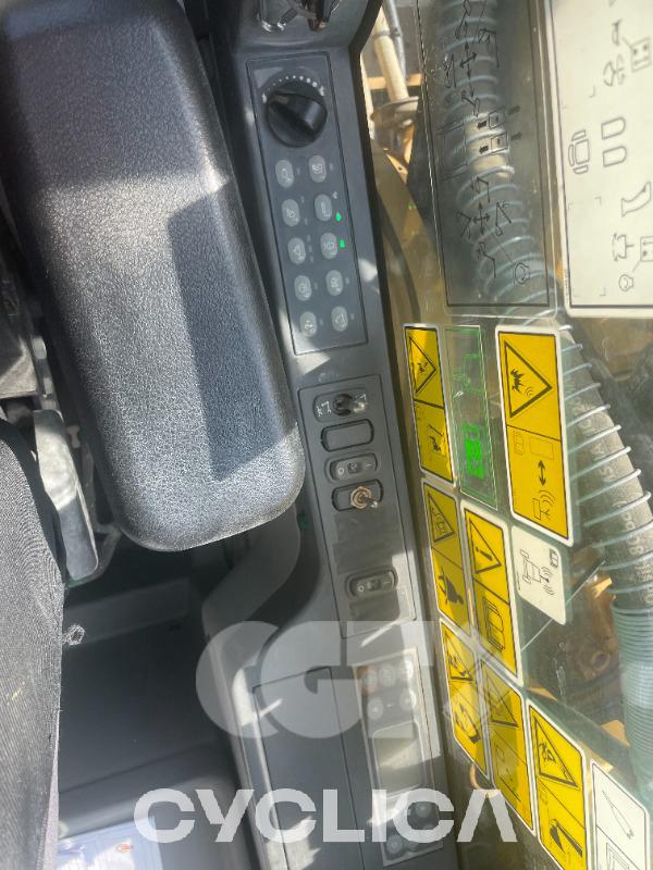Escavadora de rastos  318F HCP00### - 12