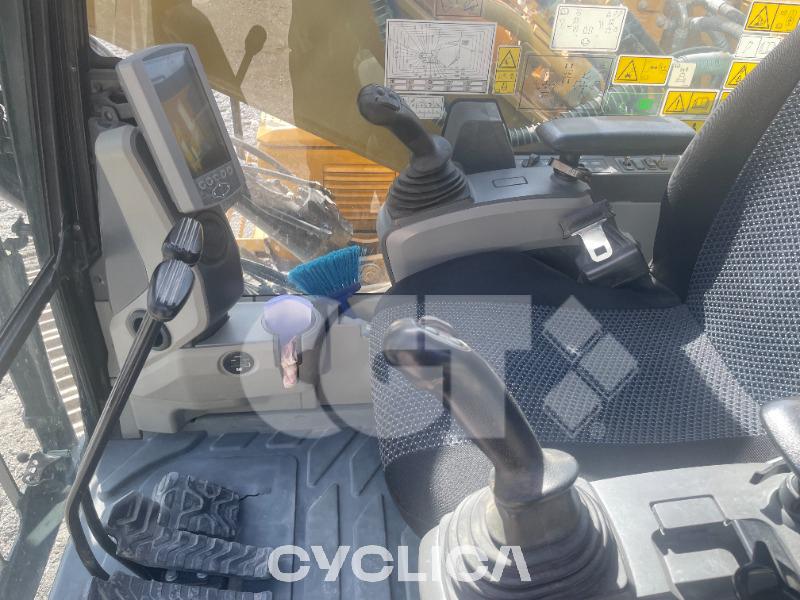 Escavadora de rastos  318F HCP00### - 11