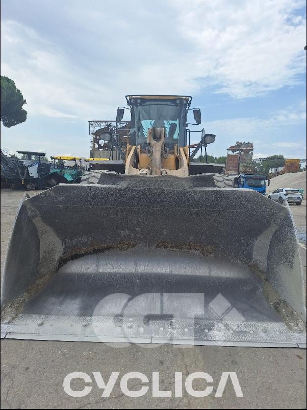 Pás Carregadoras de Rodas  966M XE FL200### - 3