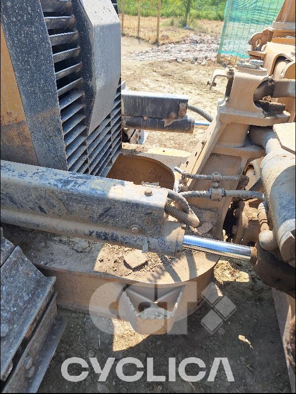 Bulldozers e tratores de rastos  D6K2-S4 DFR00### - 14