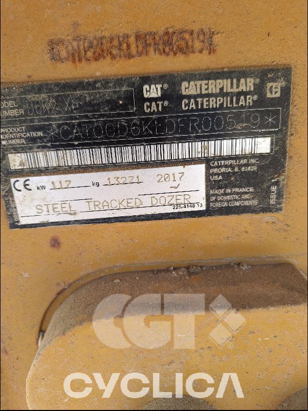 Bulldozers e tratores de rastos  D6K2-S4 DFR00### - 18