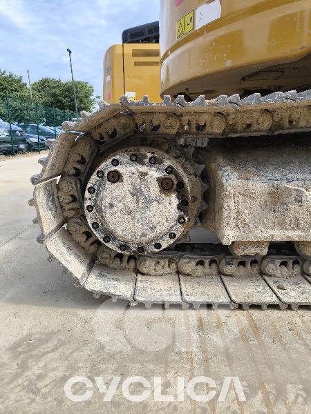 Escavadora de rastos  325F CR YCA00332 - 8