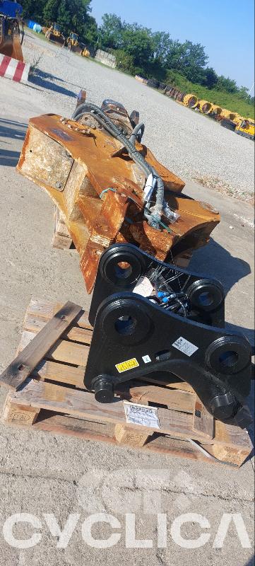 Ostala rabljena oprema za gradbeništvo  P324 P5A00146 - 5