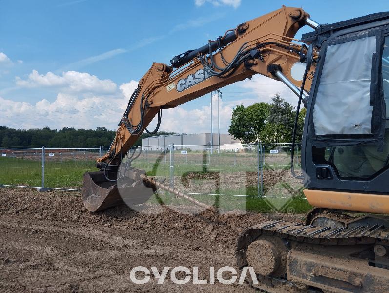 Crawler excavators  CX210 NEE6J1### - 7