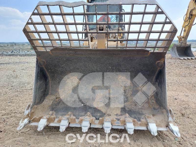 Gusjeničari  963D LCS01668 - 3