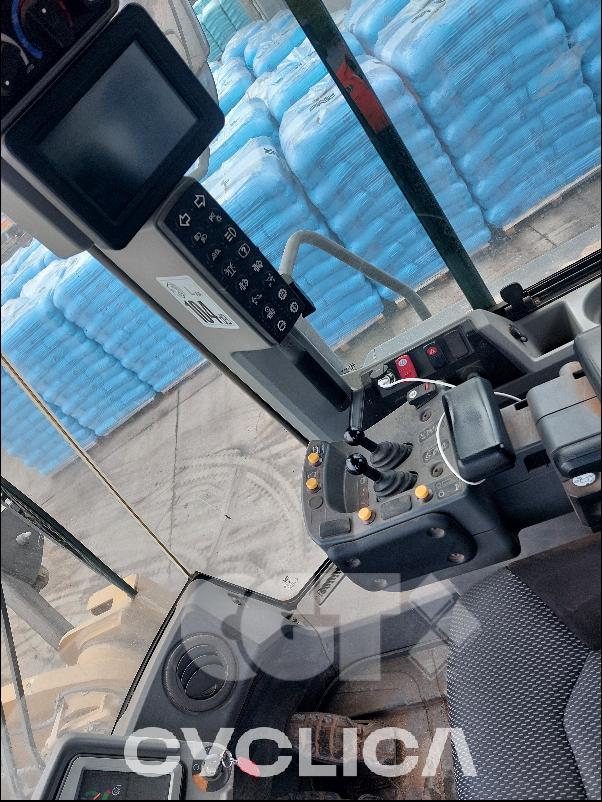 Utovarivači  950M XCJ20### - 11