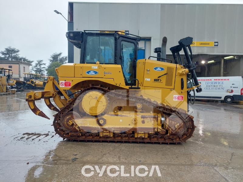 Buldožeri i traktori gusjeničari  D6 SA900366 - 3