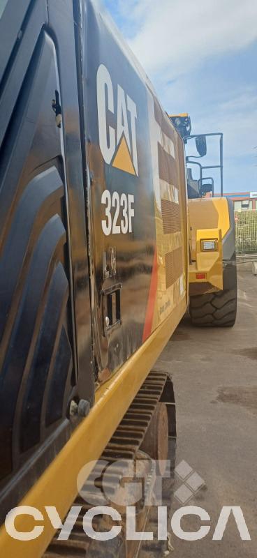 Eskavatorë me Zinxhirë  323F MFY20282 - 6