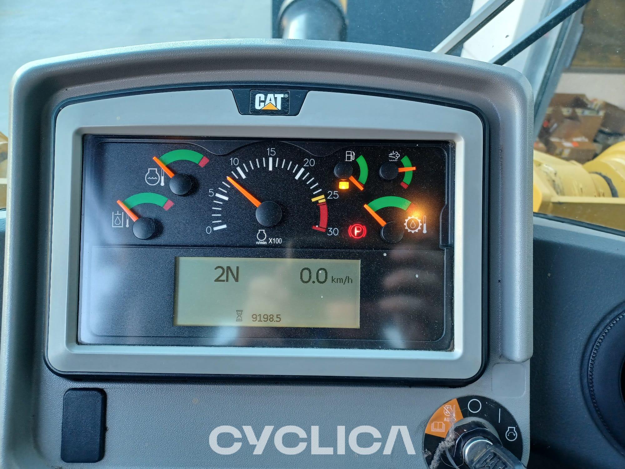 Натоварувачи на тркала  966M EJA01445 - 8