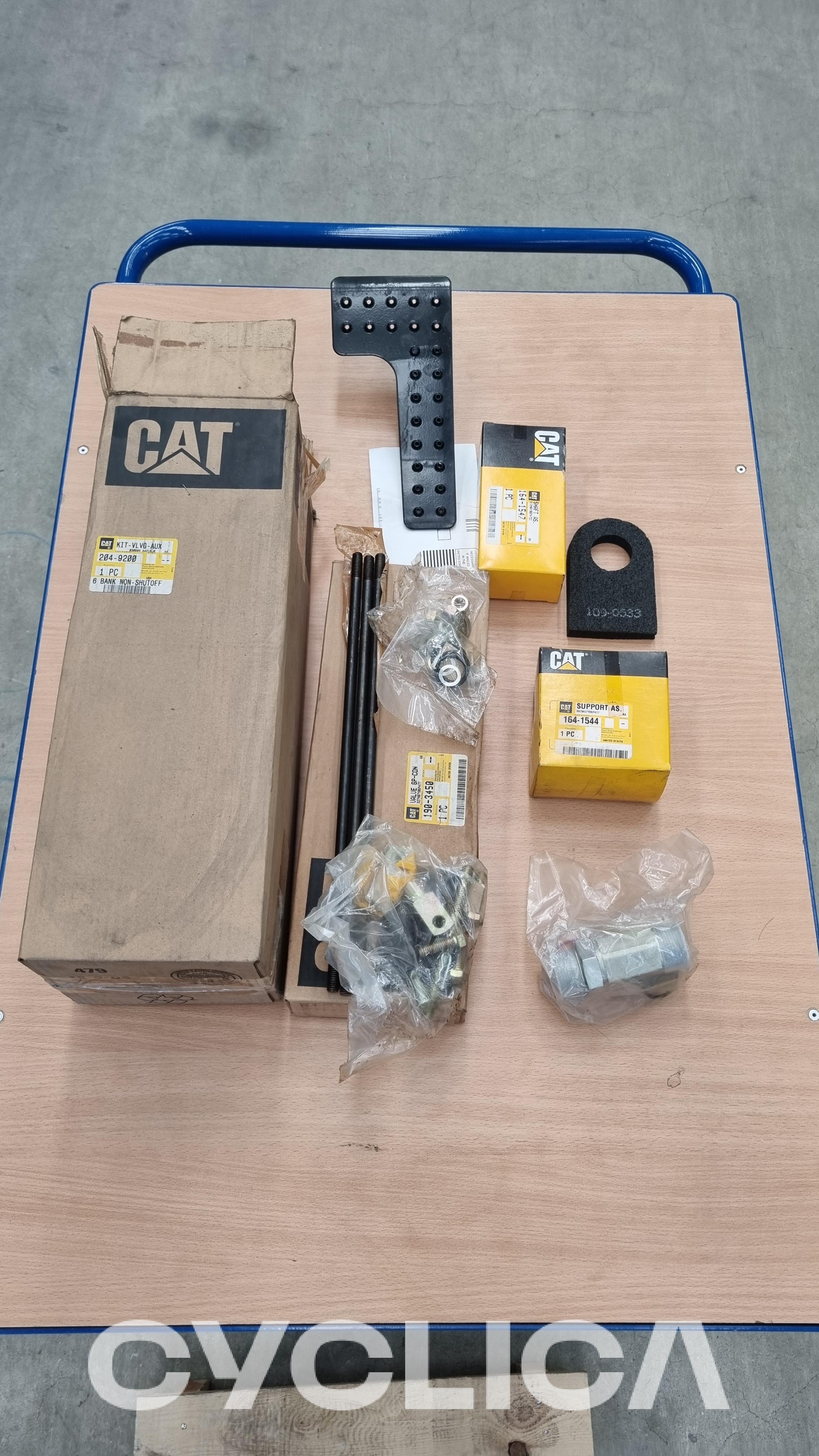 Хидраулика  424D 2049200 - 1